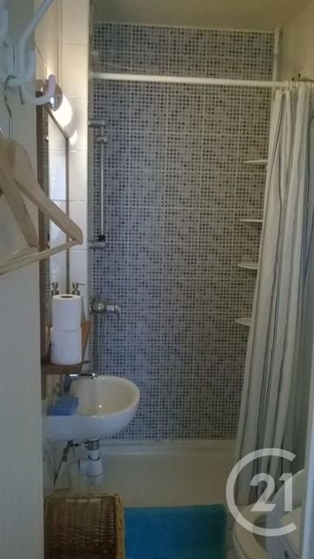 Afficher la photo en grand Appartement F1 à vendre - 1 pièce - 18.5 m2 - PARIS - 75005 - ILE-DE-FRANCE - Century 21 Quartier Latin