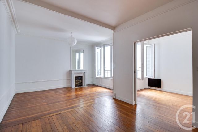 Appartement F3 à vendre - 3 pièces - 50.0 m2 - PARIS - 75018 - ILE-DE-FRANCE - Century 21 Quartier Latin