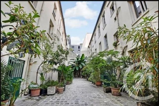 Appartement F2 à vendre - 2 pièces - 31.0 m2 - PARIS - 75011 - ILE-DE-FRANCE - Century 21 Quartier Latin