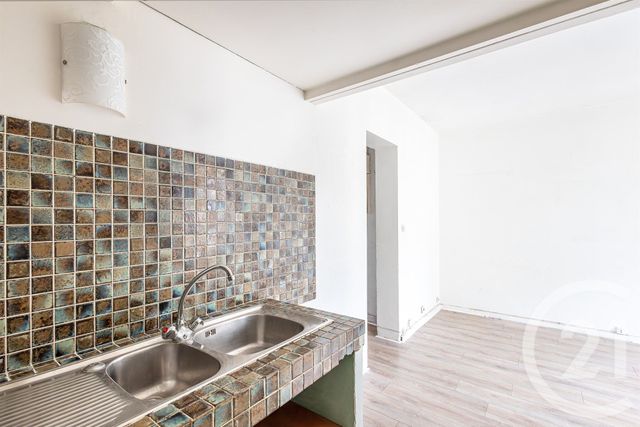 Appartement Studio à vendre - 1 pièce - 27.36 m2 - PARIS - 75013 - ILE-DE-FRANCE - Century 21 Quartier Latin