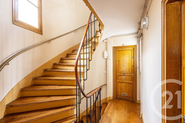 Appartement Studio à vendre - 1 pièce - 27.36 m2 - PARIS - 75013 - ILE-DE-FRANCE - Century 21 Quartier Latin