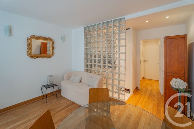 Afficher la photo en grand Appartement F1 à vendre - 1 pièce - 31.24 m2 - PARIS - 75005 - ILE-DE-FRANCE - Century 21 Quartier Latin