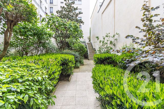 Afficher la photo en grand Appartement Studio à vendre - 1 pièce - 21.82 m2 - PARIS - 75005 - ILE-DE-FRANCE - Century 21 Quartier Latin