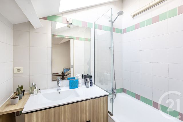 Appartement à vendre - 2 pièces - 44.39 m2 - PARIS - 75005 - ILE-DE-FRANCE - Century 21 Quartier Latin