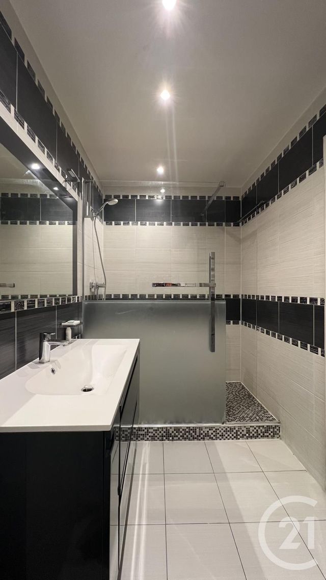 Appartement F2 à vendre - 2 pièces - 47.5 m2 - ST MANDE - 94 - ILE-DE-FRANCE - Century 21 Quartier Latin