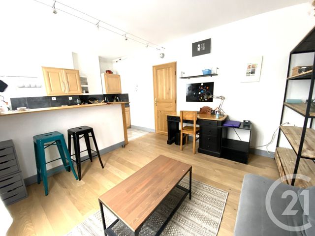 Appartement T2 à vendre - 2 pièces - 36.81 m2 - PARIS - 75013 - ILE-DE-FRANCE - Century 21 Quartier Latin