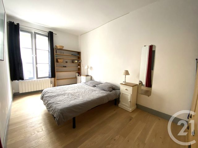 Appartement T2 à vendre - 2 pièces - 36.81 m2 - PARIS - 75013 - ILE-DE-FRANCE - Century 21 Quartier Latin