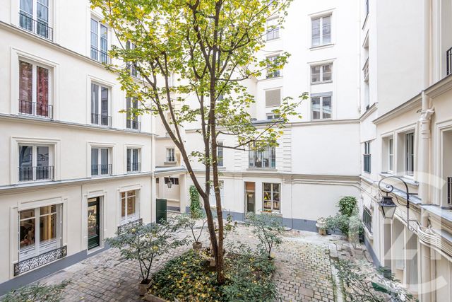 Appartement F2 à vendre - 2 pièces - 44.0 m2 - PARIS - 75001 - ILE-DE-FRANCE - Century 21 Quartier Latin